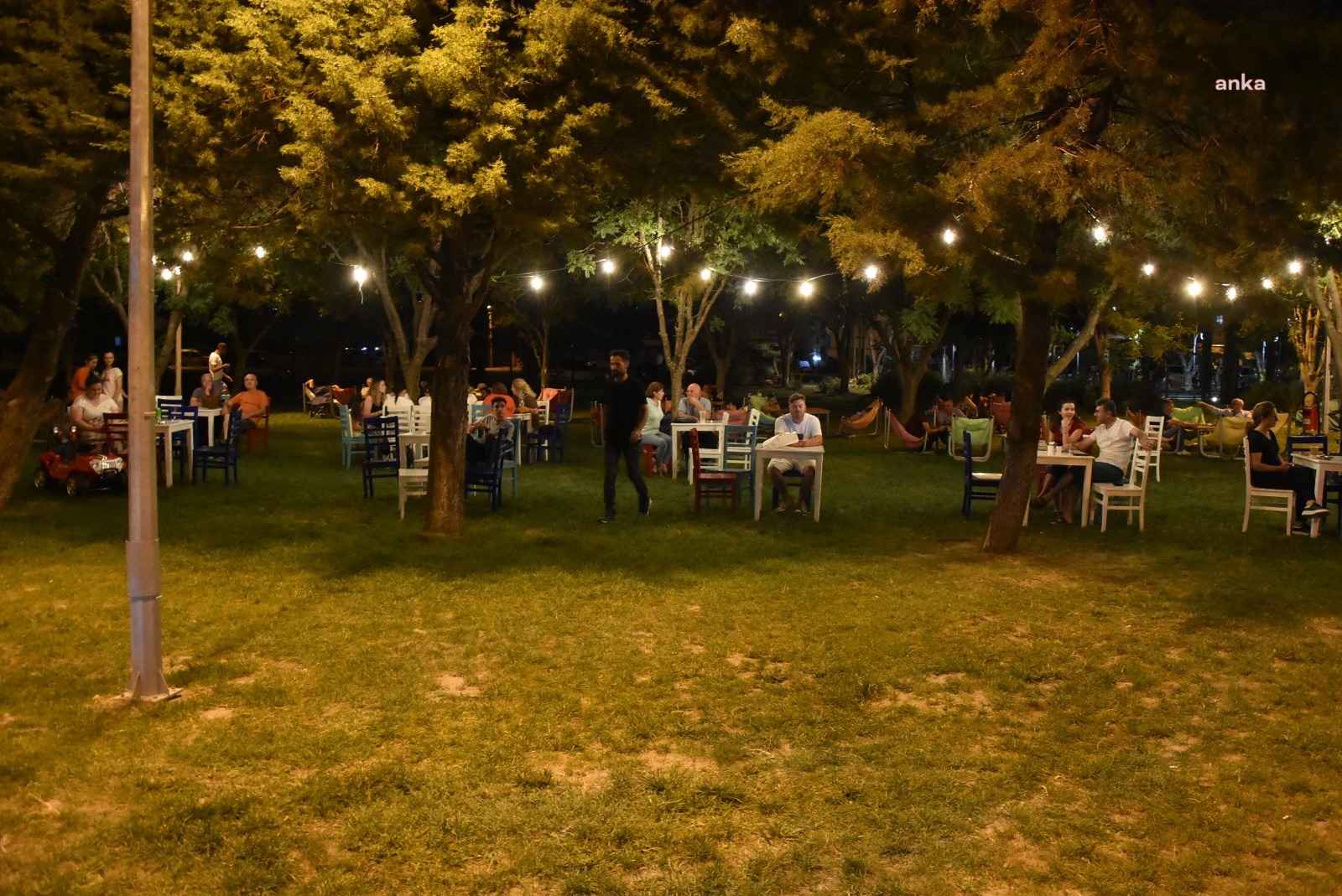 AKHİSAR’DA AÇIK HAVA YAZ KONSERLERİ BAŞLADI