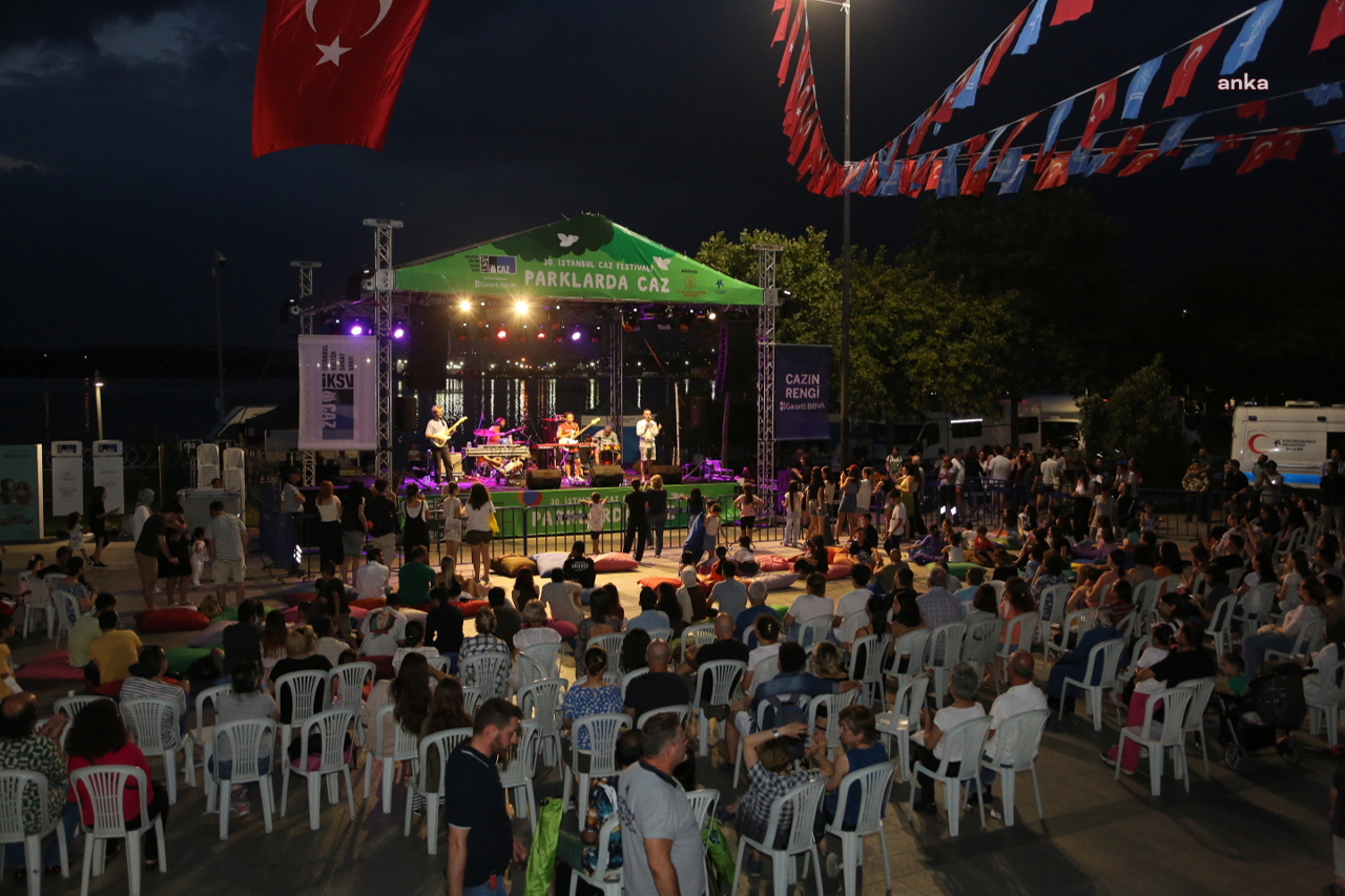 CAZ EZGİLERİ KÜÇÜKÇEKMECE GÖLÜ’NE TAŞINDI