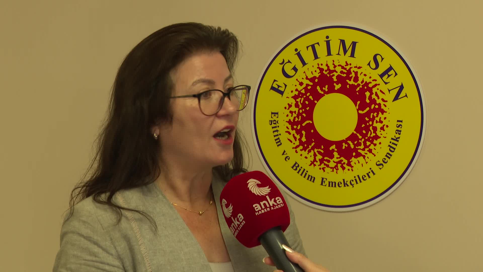 EĞİTİM SEN GENEL BAŞKANI KURUL: "MİLLİ EĞİTİM BAKANI KARMA EĞİTİM İLKESİNİ İHLAL EDECEK BİR AÇIKLAMANIN ALTINA İMZA ATMIŞTIR"