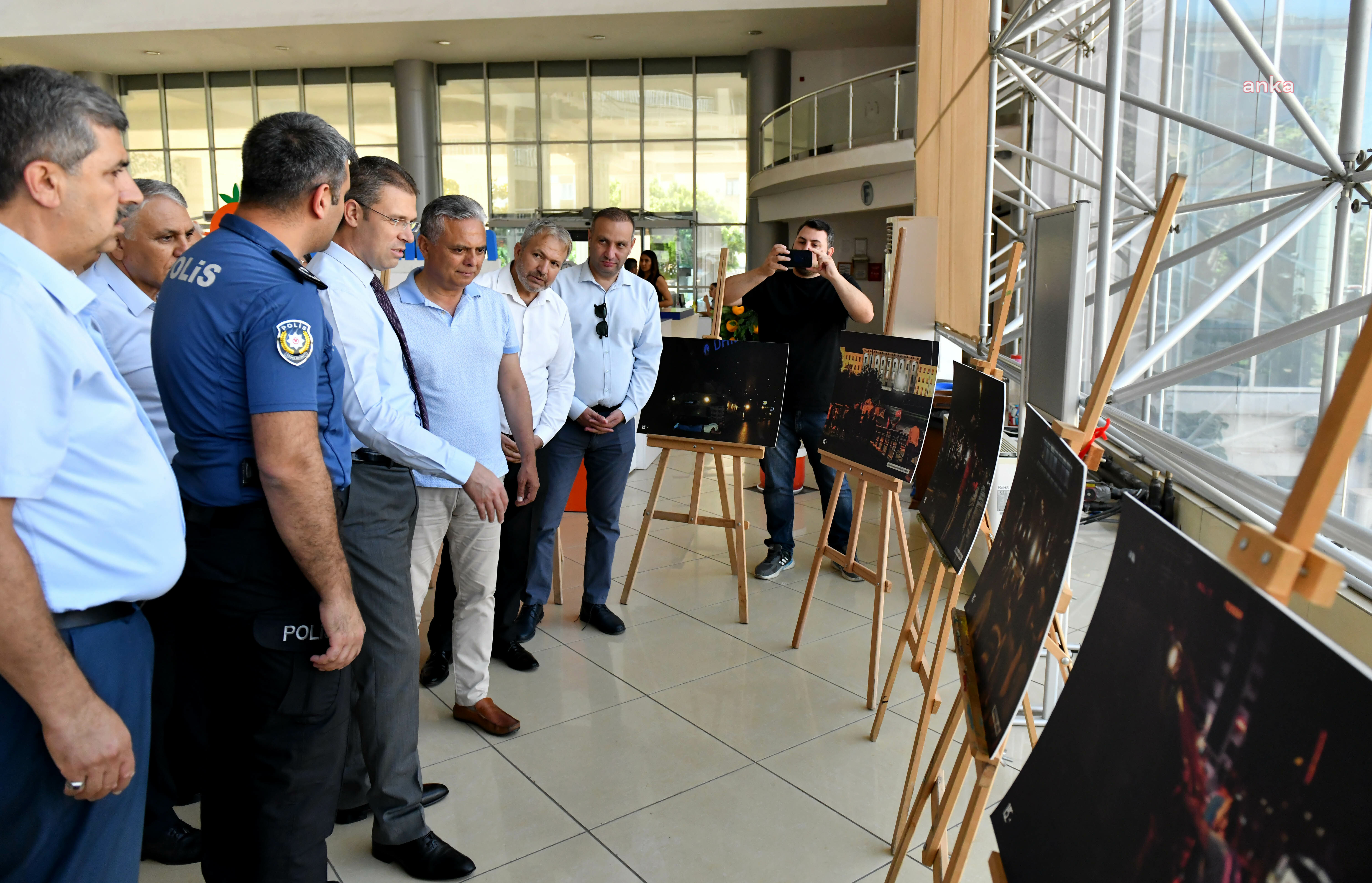 15 TEMMUZ FOTOĞRAF SERGİSİ, MURATPAŞA BELEDİYE FUAYESİNDE AÇILDI