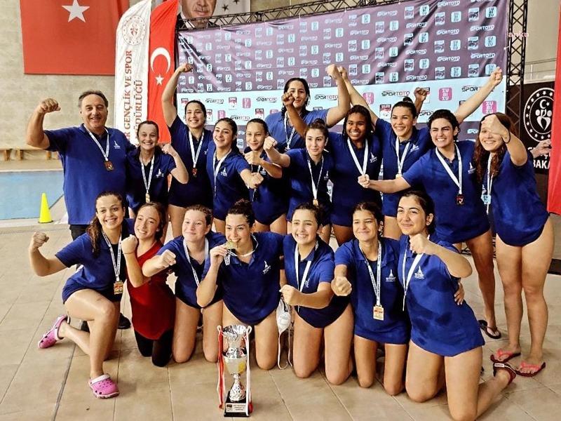İZMİR BÜYÜKŞEHİR BELEDİYESİ SU TOPUNDA AVRUPA SAHNESİNDE