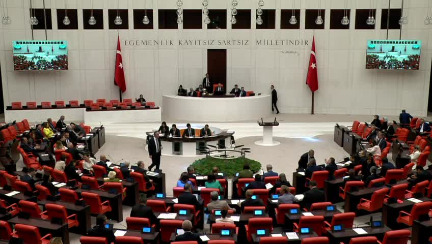 MÜZEYYEN ŞEVKİN: "TOPLUM YARARINA PROGRAMLAR KAPSAMINDA ÇALIŞTIRILAN 130 BİN KİŞİ İŞTEN ÇIKARILDI, AİLELERİYLE BİRLİKTE 500 BİN KİŞİ AÇLIĞA MAHKUM EDİLDİ"