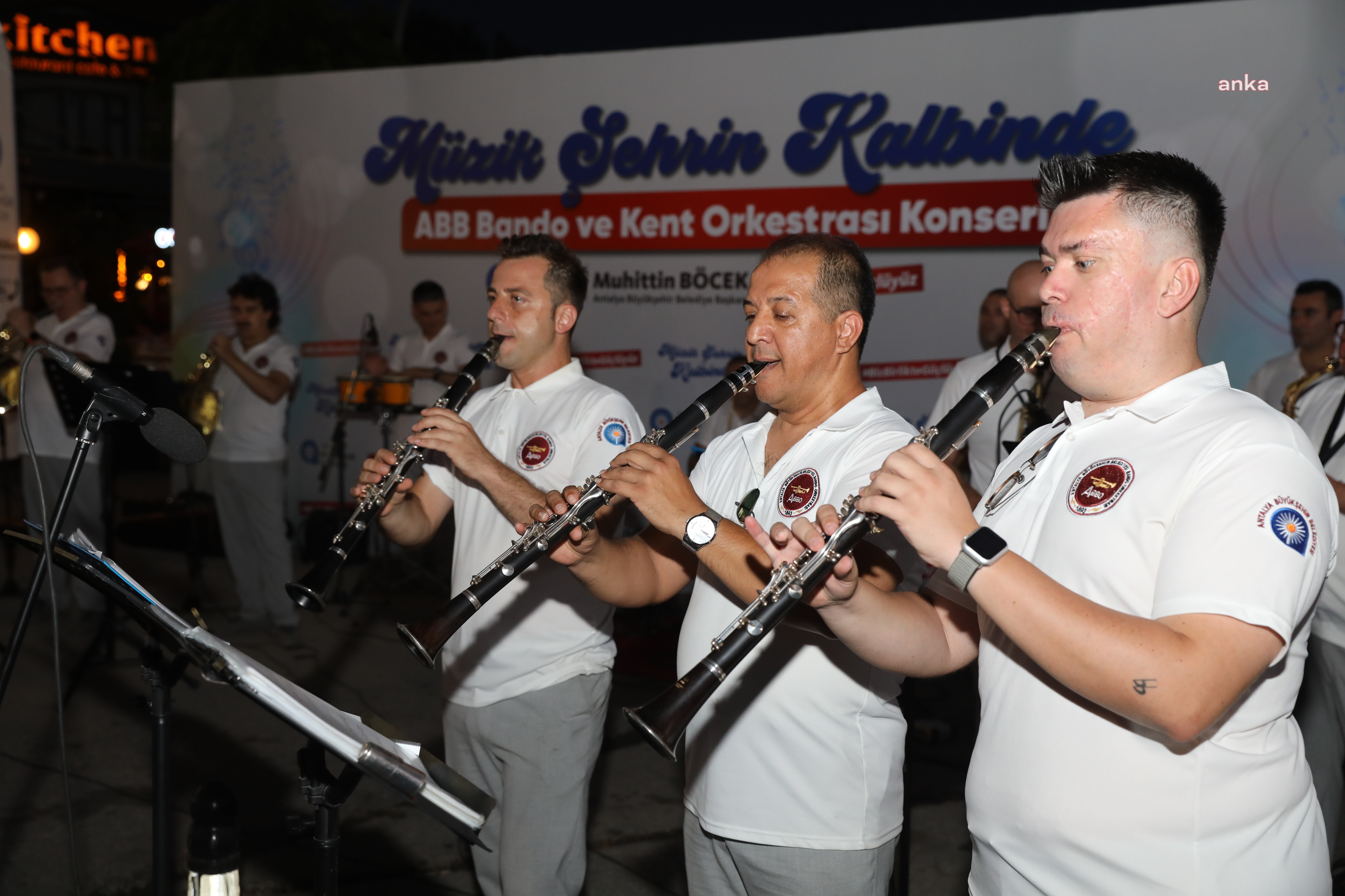 ANTALYA BÜYÜKŞEHİR BELEDİYESİ’NİN YAZ ETKİNLİKLERİ SÜRÜYOR