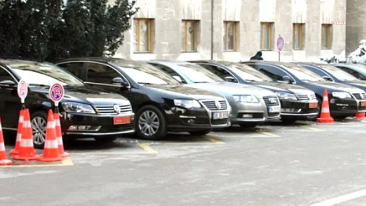 KIRMIZI PLAKALILAR DAHİL 284 ARACI BULUNAN TBMM, BİR YIL İÇİN 1,3 MİLYON LİTRE AKARYAKIT ALDI
