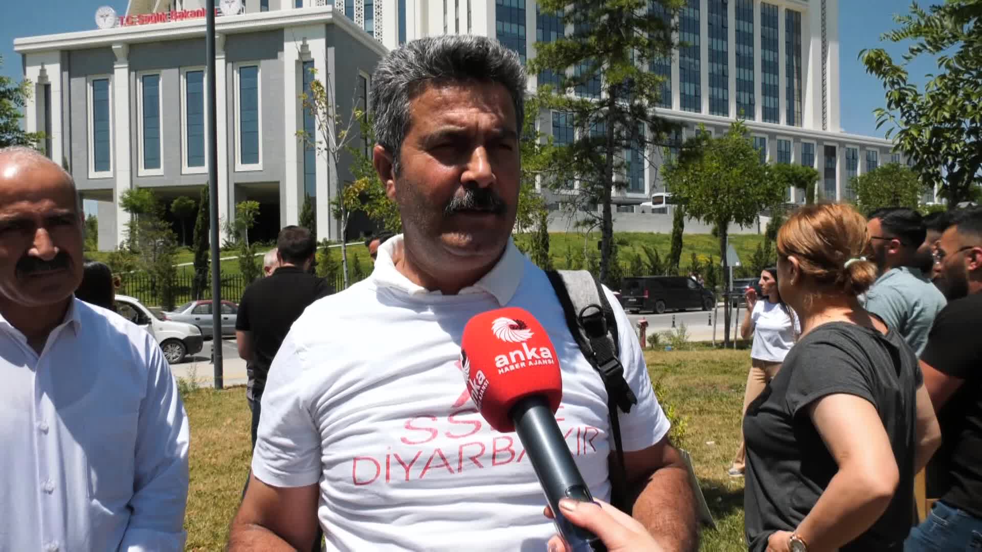 OĞLU SSPE HASTASI OLAN KAYA KÜÇÜKALİ: “TALEBİMİZ, BU HASTALIĞIN İLACININ ÇIKMASI. BAKANLIĞIN BİZİMLE İLGİLENMESİNİ İSTİYORUZ”