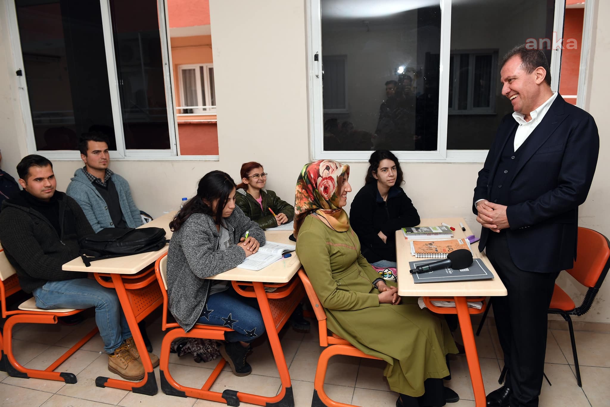 MERSİNLİ GENÇLER BÜYÜKŞEHİR’İN ÜCRETSİZ KURSU İLE ARTIK ÜNİVERSİTELİ