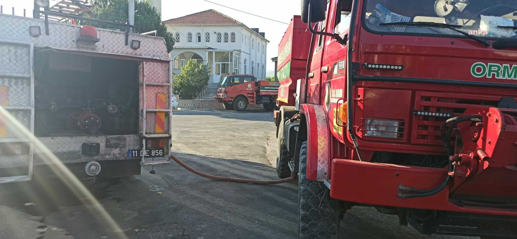 BOZÜYÜK BELEDİYESİ, ORMAN YANGINLARINA MÜDAHALEDE DESTEK İÇİN ÇANAKKALE’YE EKİP GÖNDERDİ