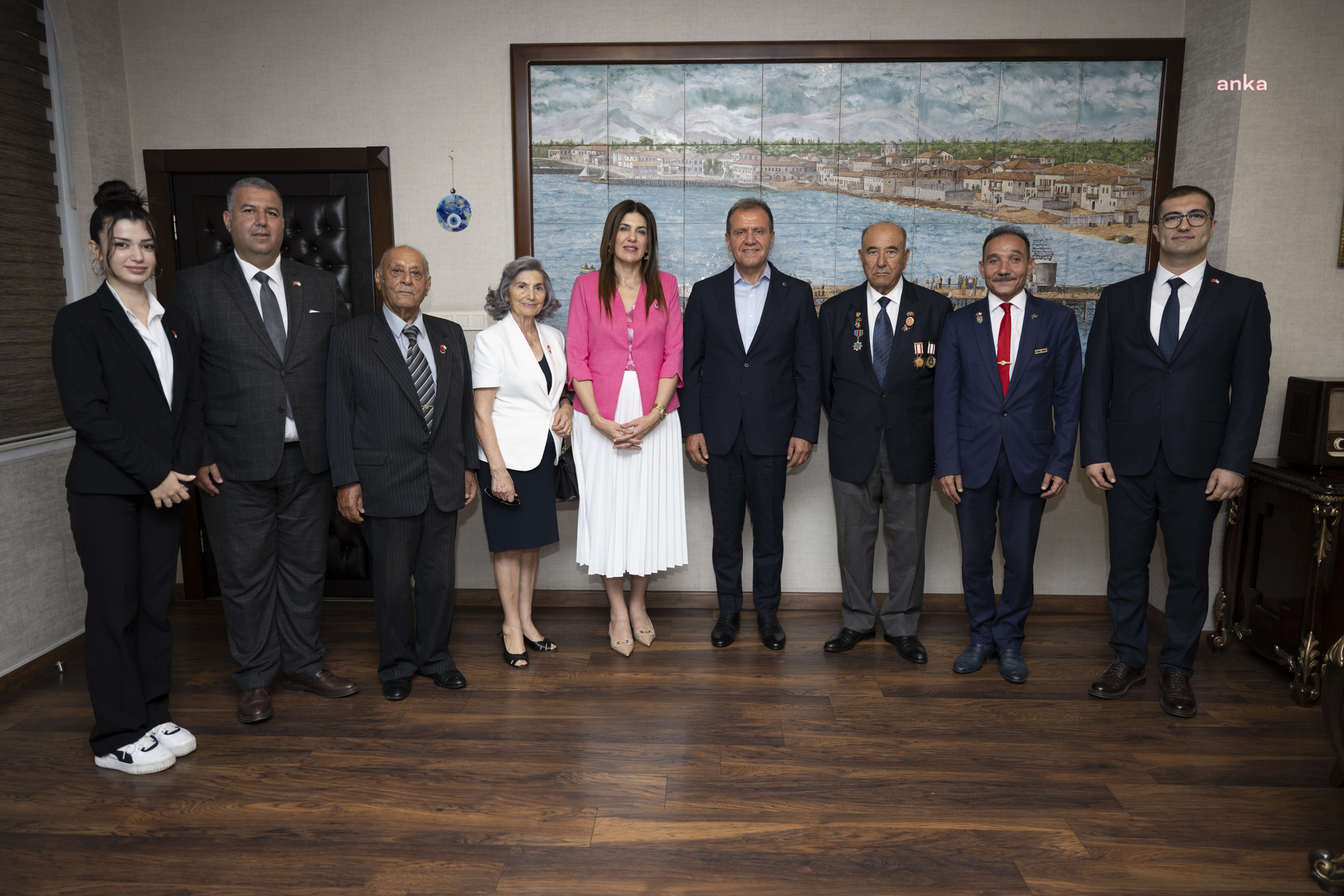 KKTC MERSİN BAŞKONSOLOSU MENDELİ VE BERABERİNDEKİ HEYETTEN, VAHAP SEÇER’E ZİYARET