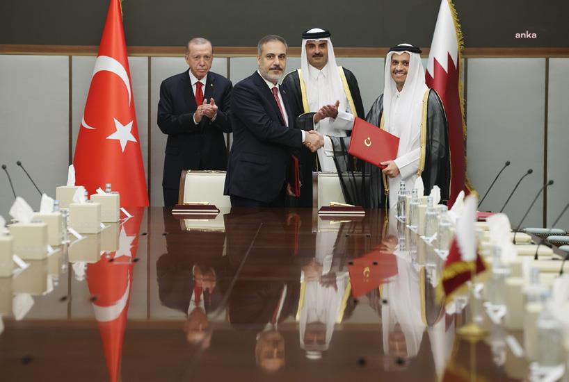 TÜRKİYE VE KATAR’DAN ORTAK BİLDİRİ: “İKİ KARDEŞ ÜLKE VE HALKIMIZIN ÇIKARLARINA HİZMET EDECEK EKONOMİK VE TİCARİ İLİŞKİLERİ İLERLETMEYİ İÇTENLİKLE ARZULUYORUZ”