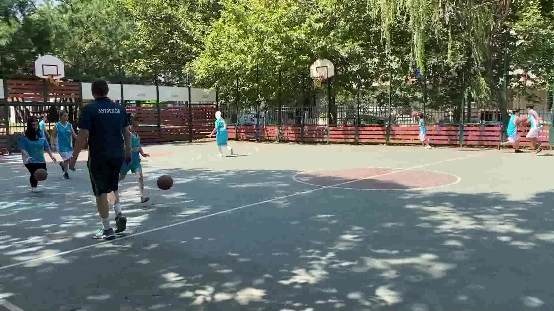 ÇOCUKLAR, ESENYURT BELEDİYESİ'NİN YAZ OKULLARI'NDA YETENEKLERİNİ KEŞFEDİYOR
