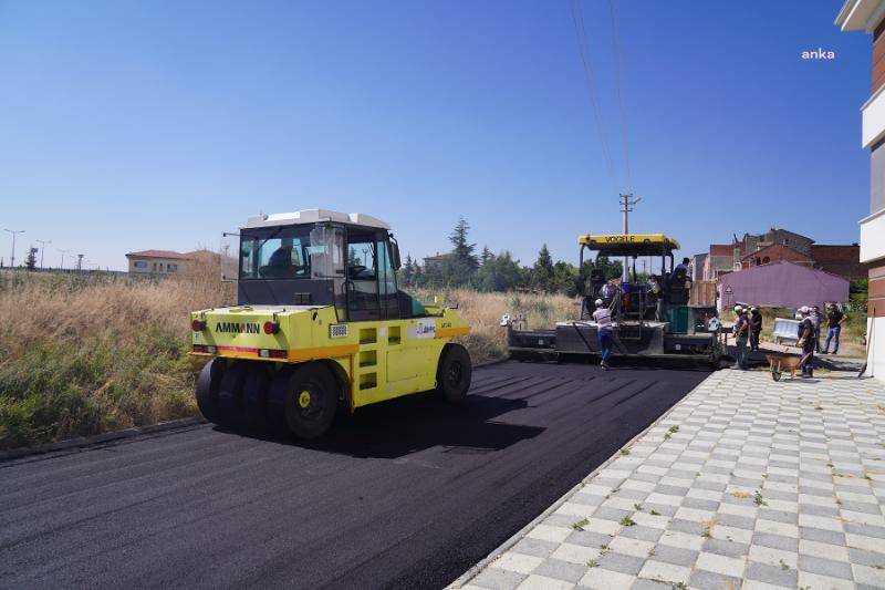 TEPEBAŞI'NDA ÜSTYAPI ÇALIŞMALARI HIZ KESMEDEN DEVAM EDİYOR