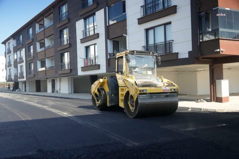GEMLİK BELEDİYESİ, YOL YAPIM ÇALIŞMALARINI SÜRDÜRÜYOR