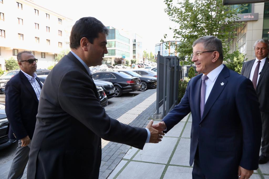 GÜLTEKİN UYSAL’DAN AHMET DAVUTOĞLU’NA ZİYARET