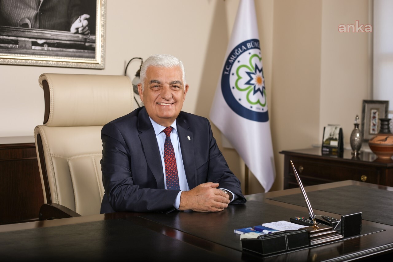 MUĞLA BELEDİYE BAŞKANI GÜRÜN'DEN ZAFER BAYRAMI MESAJI