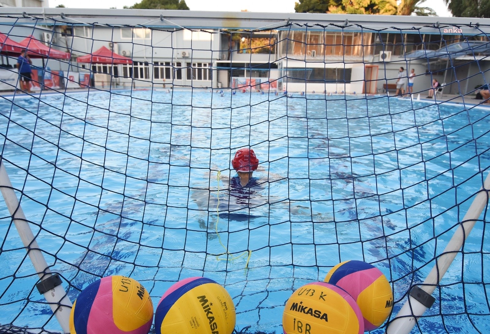 İZMİR’İN SPOR TESİSLERİNE ULUSLARARASI İLGİ