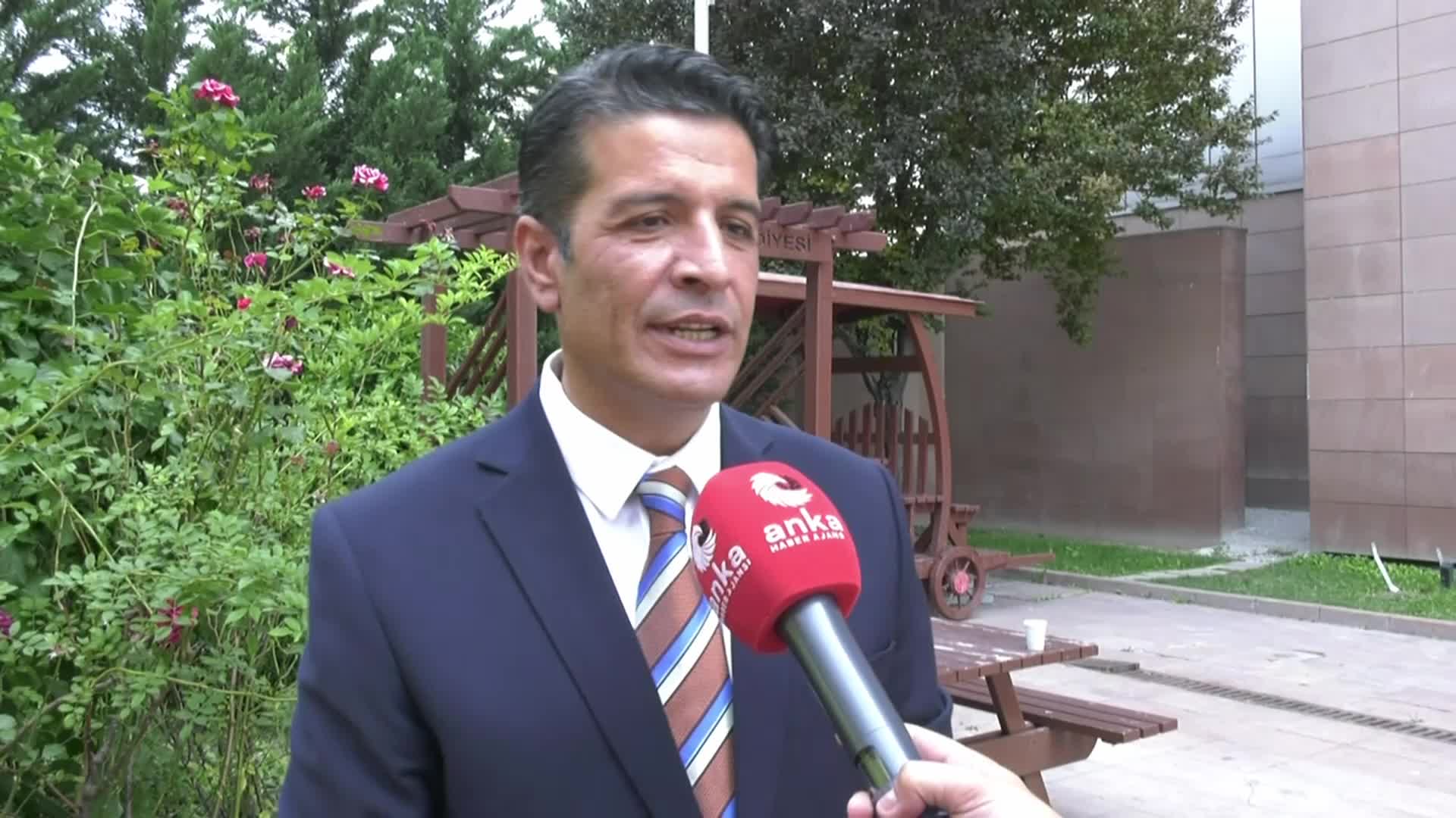TURGAY GENÇ: "KRİZ HAD SAFHADAYKEN DEĞİŞİM SÖYLENTİLERİNİ BİR KENARI BIRAKMAK LAZIM"