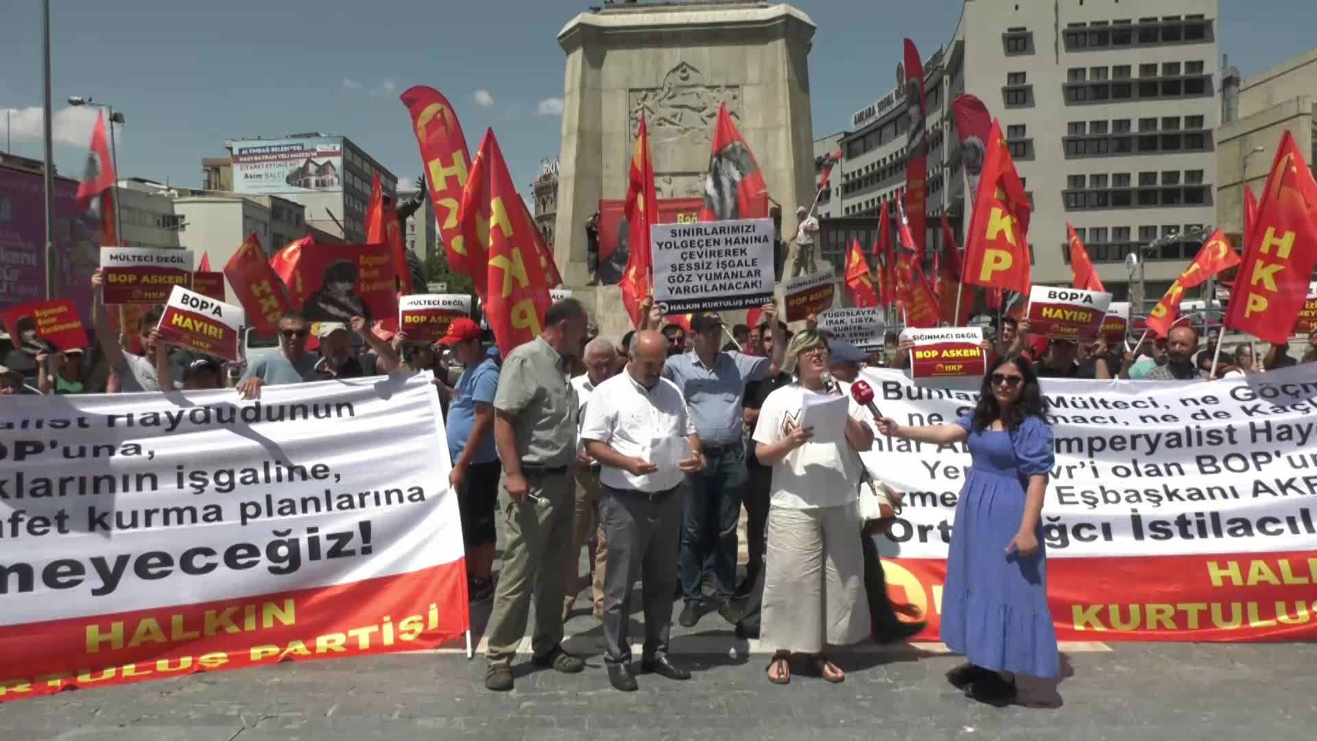 HKP, İKTİDARIN GÖÇMEN POLİTİKALARINI PROTESTO ETTİ: "SINIRLARIMIZI YOL GEÇEN HANINA ÇEVİREREK SESSİZ İŞGALE GÖZ YUMANLAR YARGILANACAK"