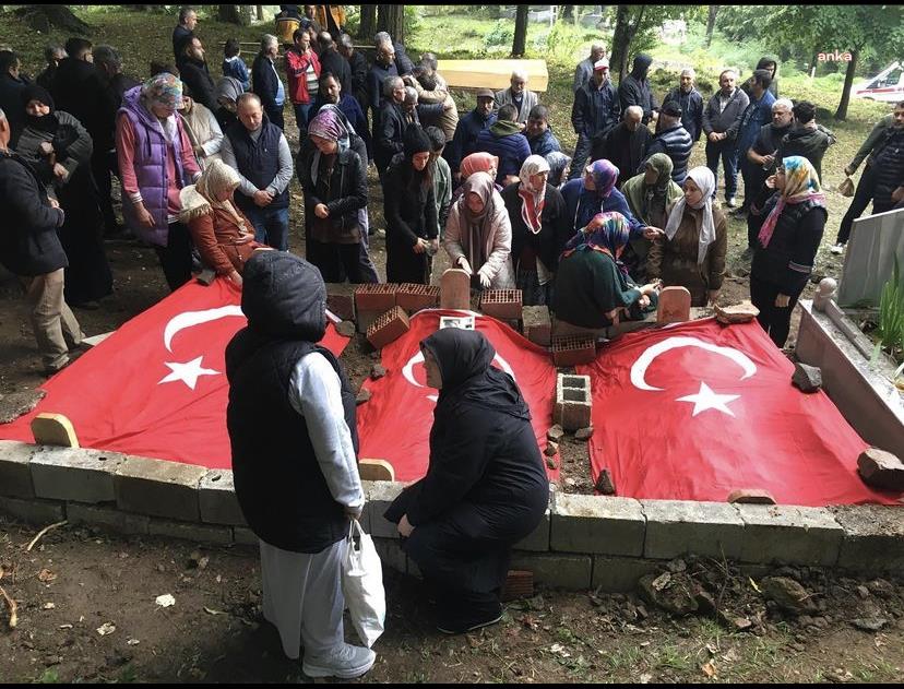 AMASRA MADEN FACİASI DAVASINDA YENİ GELİŞME: BİR NUMARALI SANIĞIN AVUKATLIĞINI MHP İL BAŞKAN YARDIMCISI ÜSTLENDİ… TTK, FACİADAN ÖNCE YAPILMAYAN HAVALANDIRMA SİSTEMİNİ “FİRMA ÜCRETİNİ İSTİYOR” DİYE ŞİMDİ YAPMAK İSTİYOR