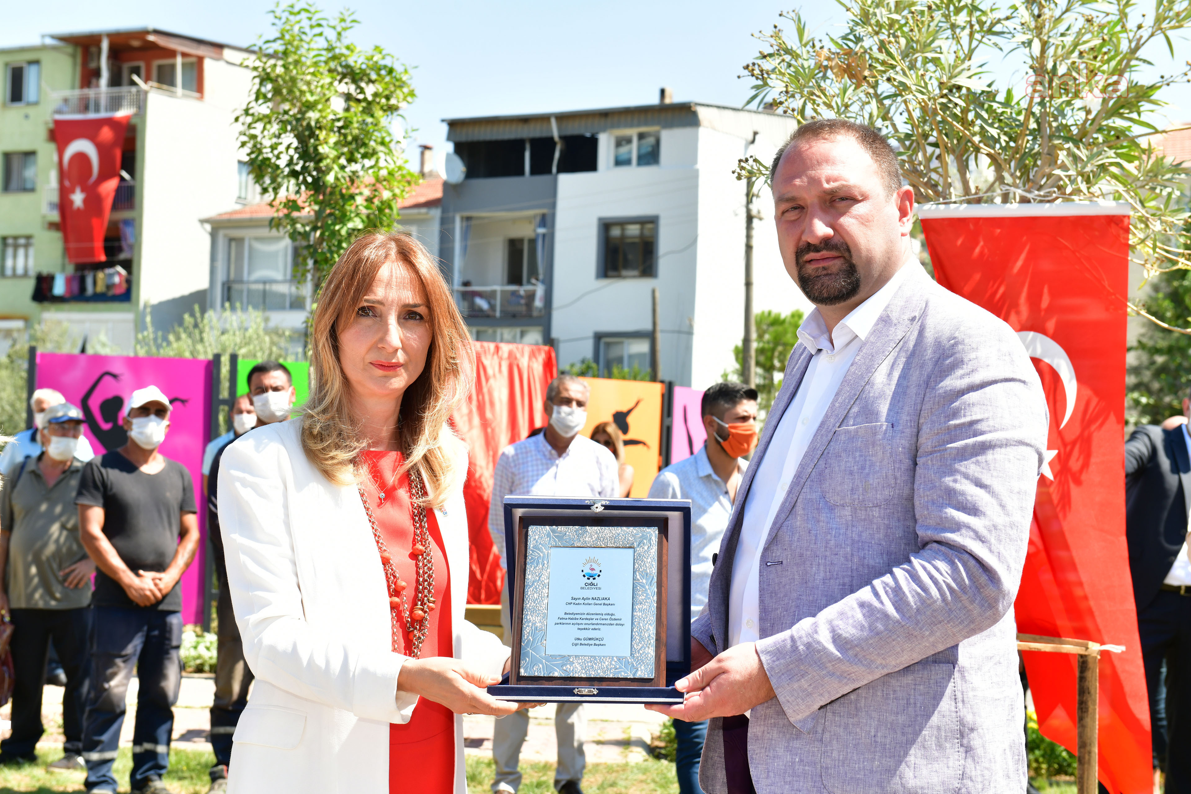 KADIN CİNAYETLERİNDE ÖLDÜRÜLEN 3 KADININ ADI, ÇİĞLİ'DE ÖLÜMSÜZLEŞTİ