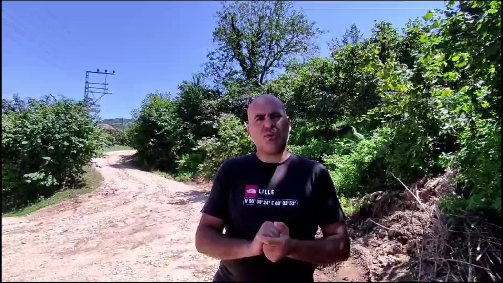 ORDU ÜNYE’DE YAŞANAN SEL FELAKETİNİN ARDINDAN BOZULAN YOLLARININ YAPILMAMASINA YURTTAŞLAR TEPKİ GÖSTERDİ