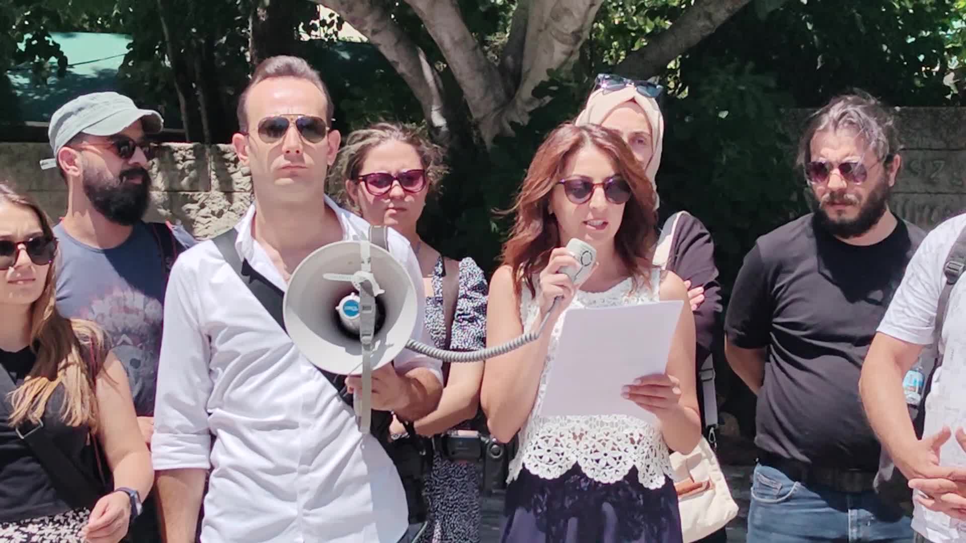 MUĞLA'DA GAZETECİLER, BASIN BAYRAMI'NDA FOTOĞRAF MAKİNELERİNİ YERE BIRAKMA EYLEMİ YAPTI