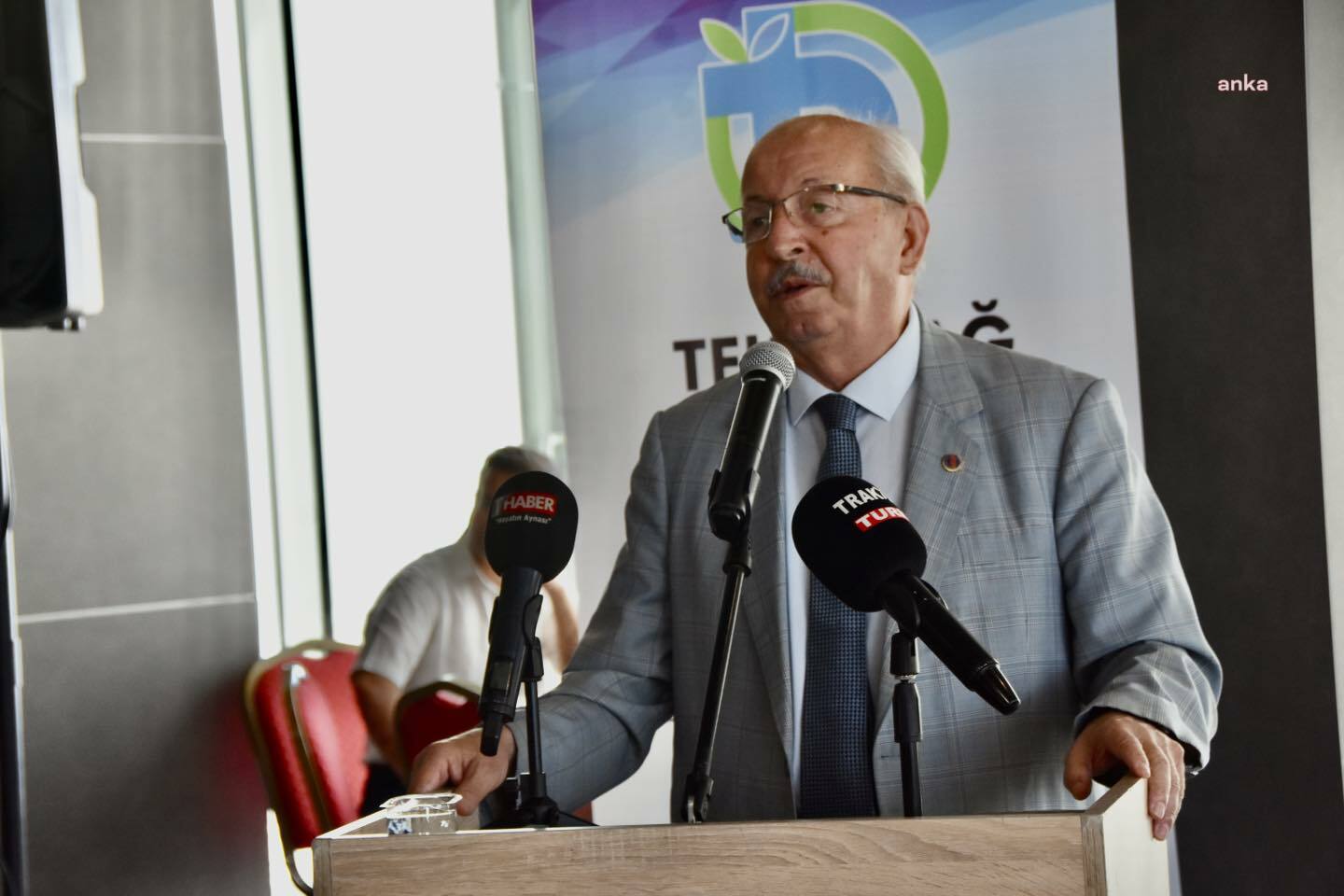 TEKİRDAĞ BÜYÜKŞEHİR BELEDİYE BAŞKANI ALBAYRAK, 24 TEMMUZ BASIN BAYRAMI DOLAYISIYLA GAZETECİLERLE BİR ARAYA GELDİ