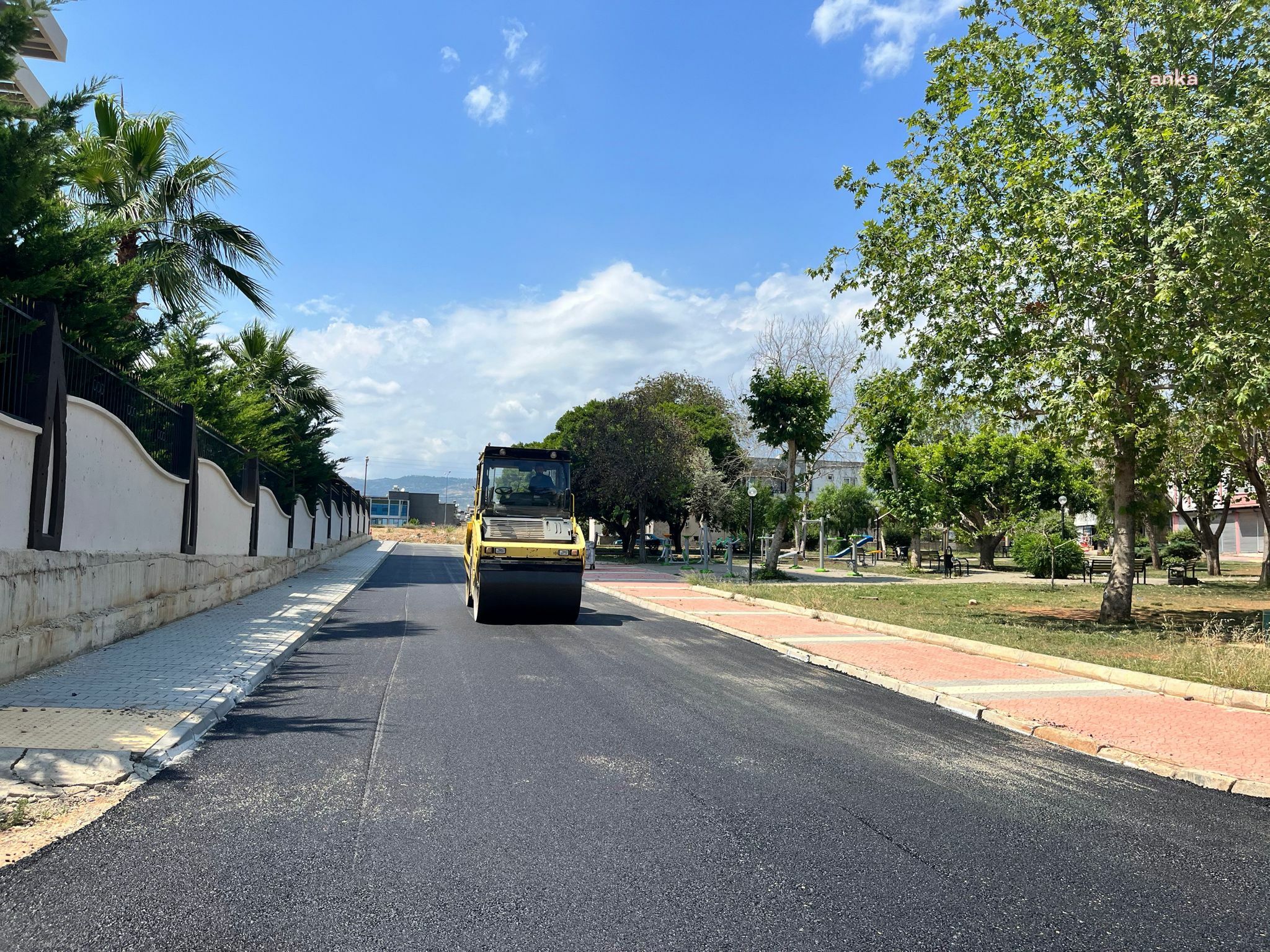 YENİŞEHİR BELEDİYESİ YOL YAPIM ÇALIŞMALARINI SÜRDÜRÜYOR