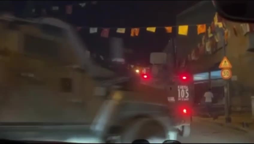 BAHÇELİEVLER'DE KALAŞNİKOFLU CİNAYETİN ŞÜPHELİSİ YAKALANDI. BARIŞ BOYUN SUÇ ÖRGÜTÜ ÜYESİ OLDUĞU ORTAYA ÇIKAN ŞÜPHELİYLE BİRLİKTE 13 KİŞİ DAHA GÖZALTINA ALINDI