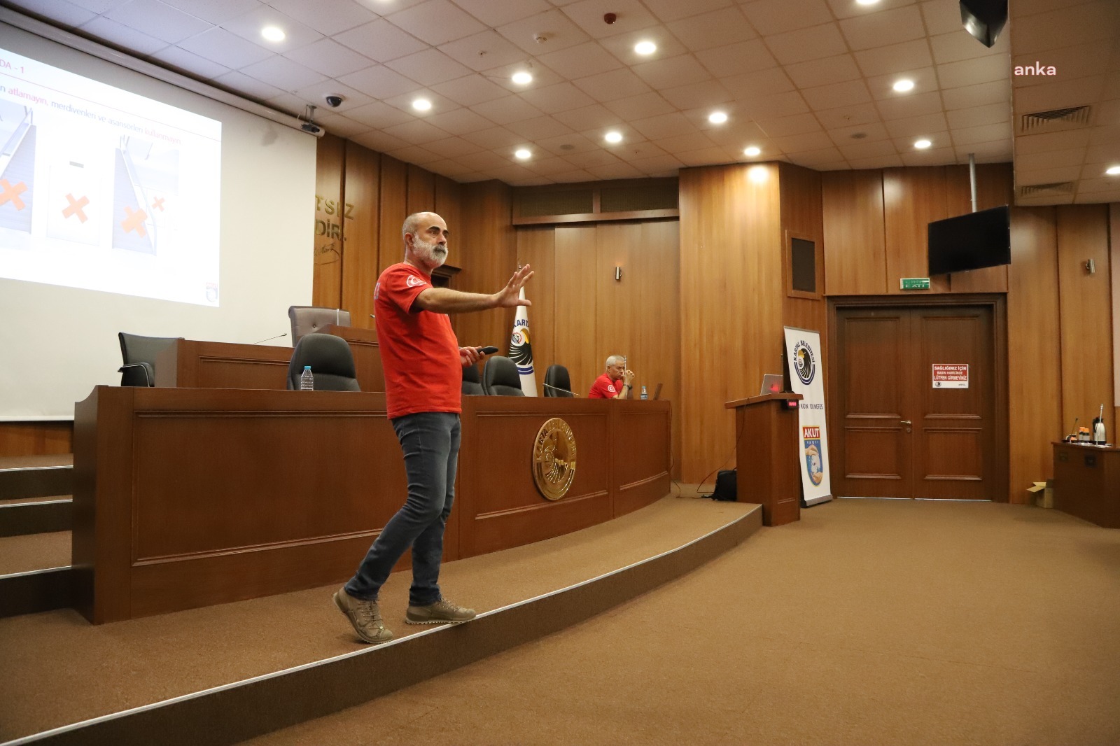 KARTAL'DA 100 KADIN 100 NEFES PROJESİNİN İKİNCİ SEMİNERİ TAMAMLANDI