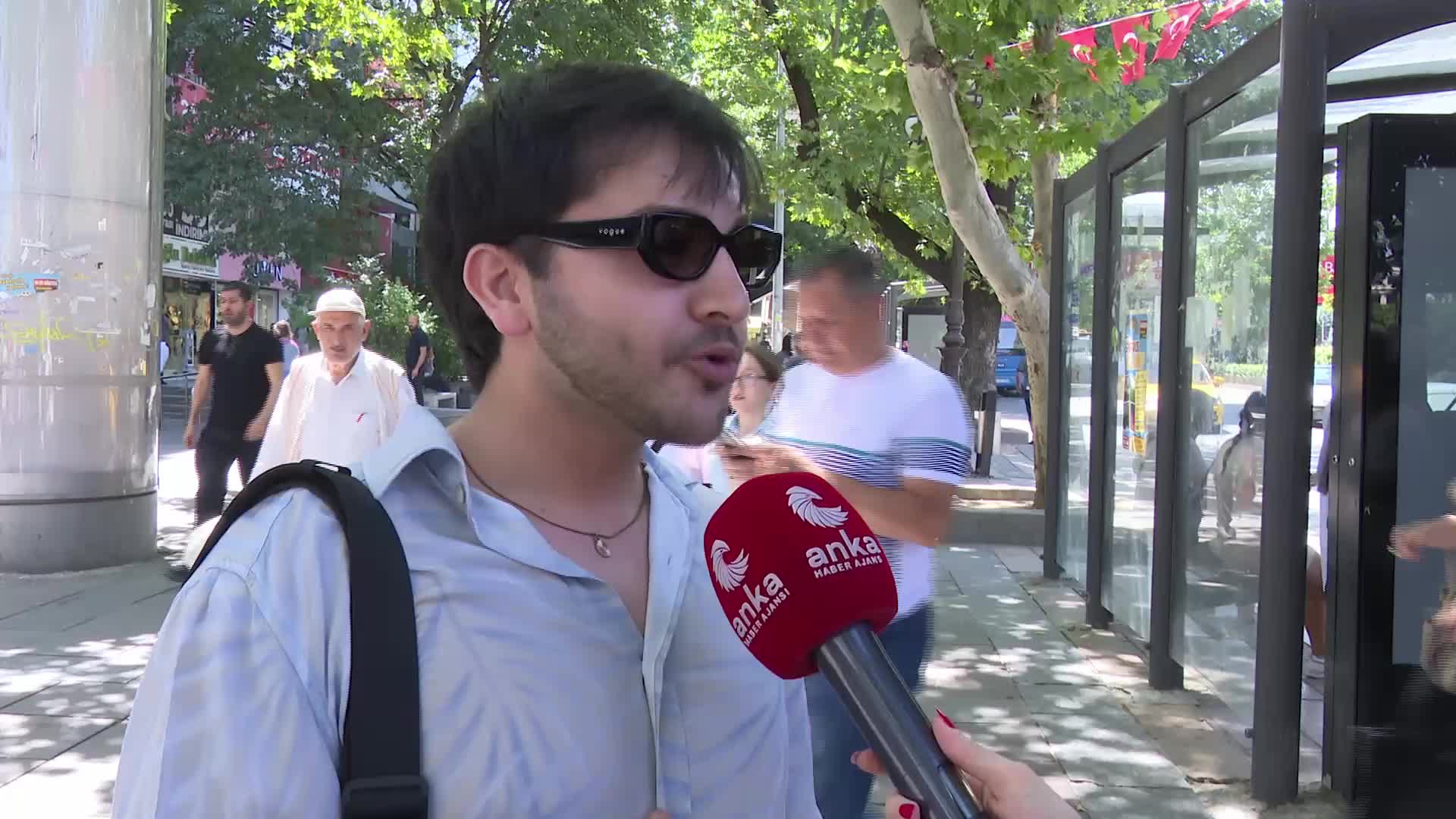 ANKARA'DA ULAŞIMA YAPILAN ZAMMA YURTTAŞLARDAN TEPKİ: "HER DURAKTA MAKİNEDEN 'YETERSİZ BAKİYE' SESİ DUYUYORUZ"