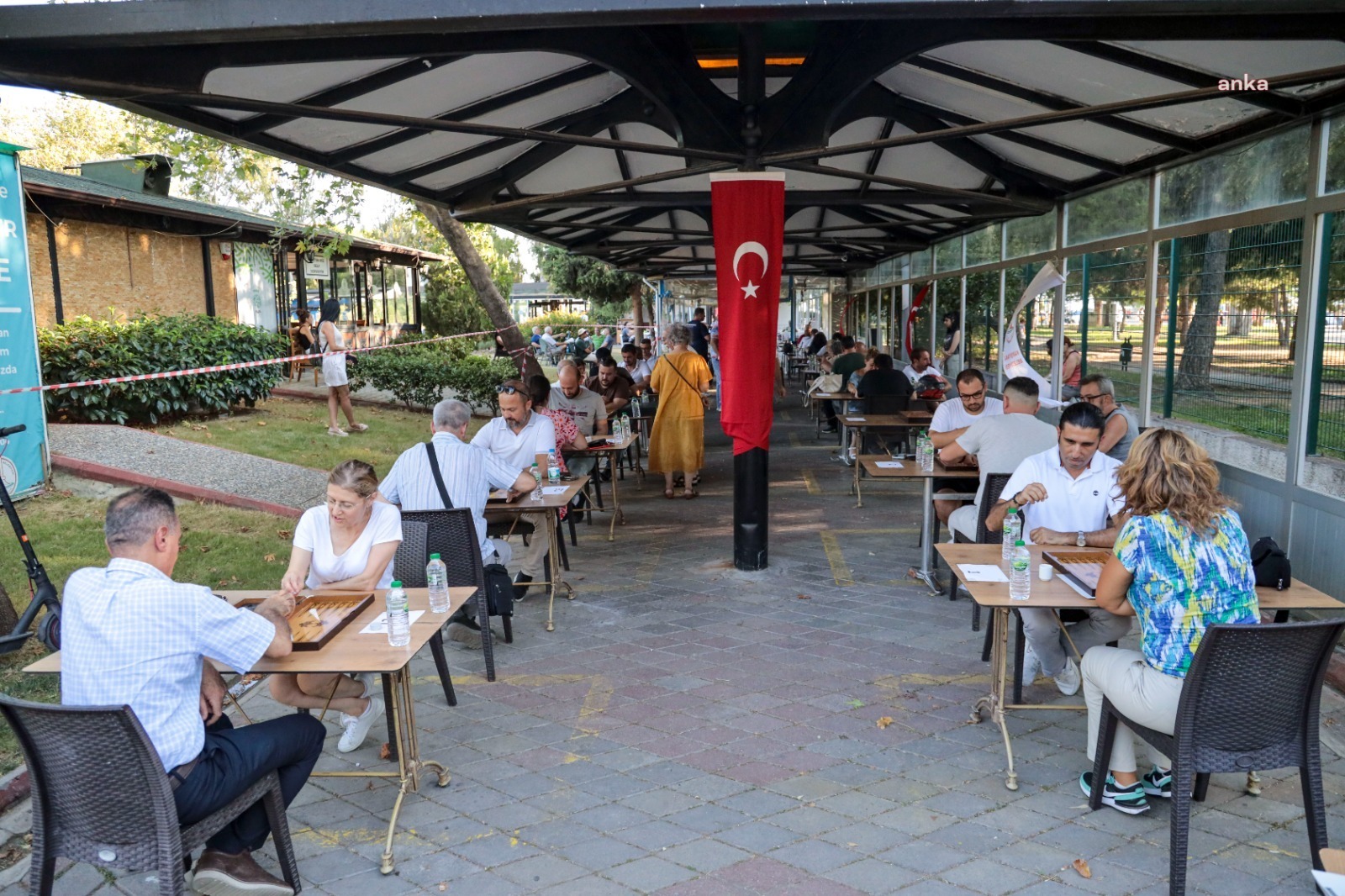 KARŞIYAKALILAR, TAVLA TURNUVASINDA BULUŞTU