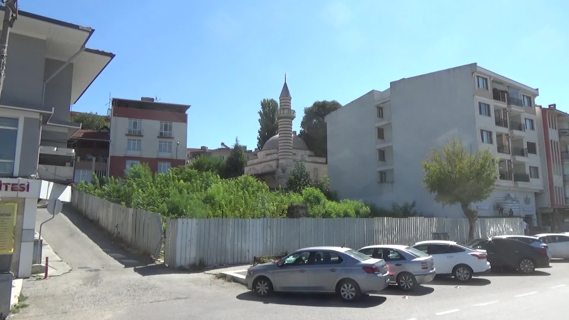 TRAKYA ÜNİVERSİTESİ SANAT TARİHİ BÖLÜM BAŞKANI BEKSAÇ: "EDİRNE’DE KADİRHANELER TEKKESİ YOK OLUR"