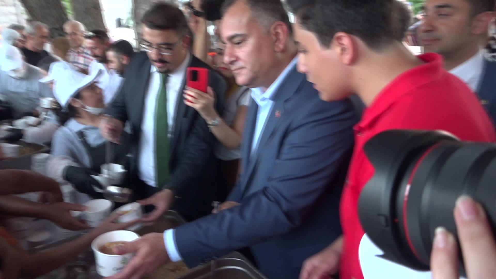 ÇANKAYA BELEDİYESİ, BAŞKENTLİLERİ BİRLİK AŞURESİ’NDE BULUŞTURDU