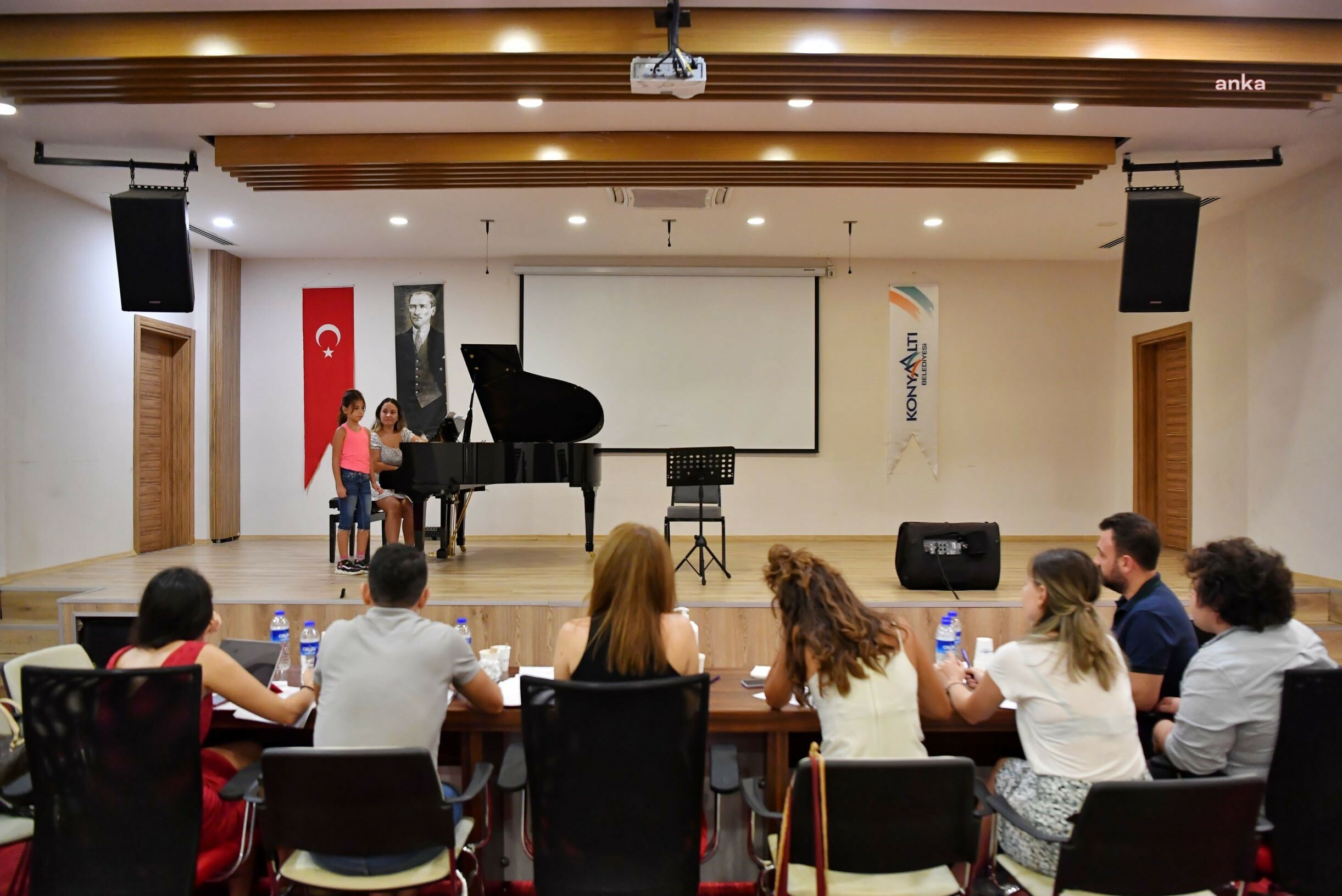 KONYAALTI BELEDİYESİ MÜZİK AKADEMİSİ SEÇMELERİ BAŞLIYOR