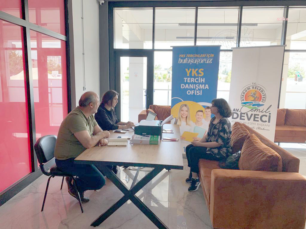 ATAKUM BELEDİYESİ’NDEN GENÇLERE TERCİH DESTEĞİ
