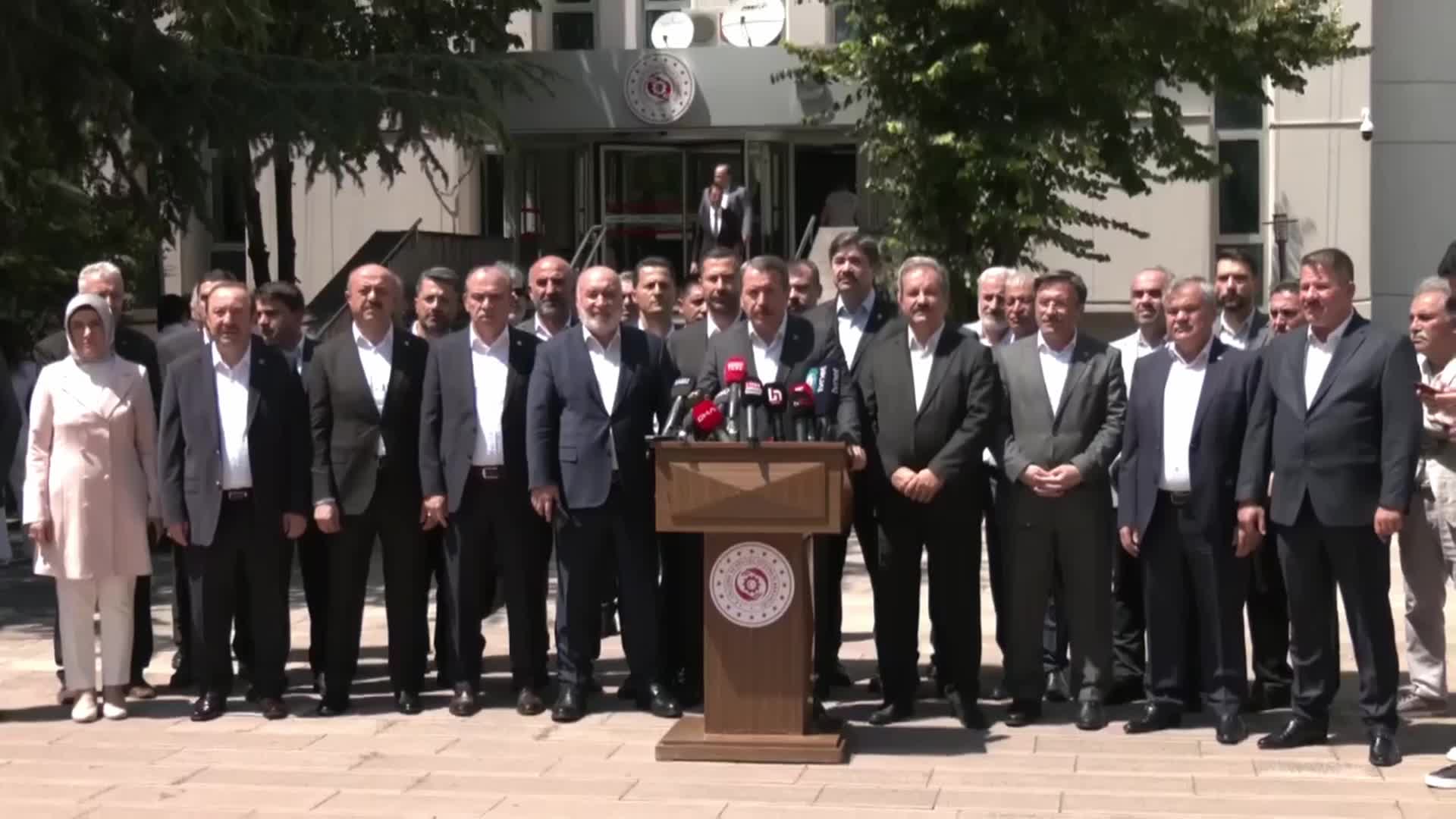 MEMUR-SEN GENEL BAŞKANI ALİ YALÇIN: “BİRİNCİ YIL YÜZDE 70, İKİNCİ YIL YÜZDE 40 OLMAK ÜZERE TOPLAMDA YÜZDE 110 TEKLİFLE MASAYA GELMİŞ DURUMDAYIZ”