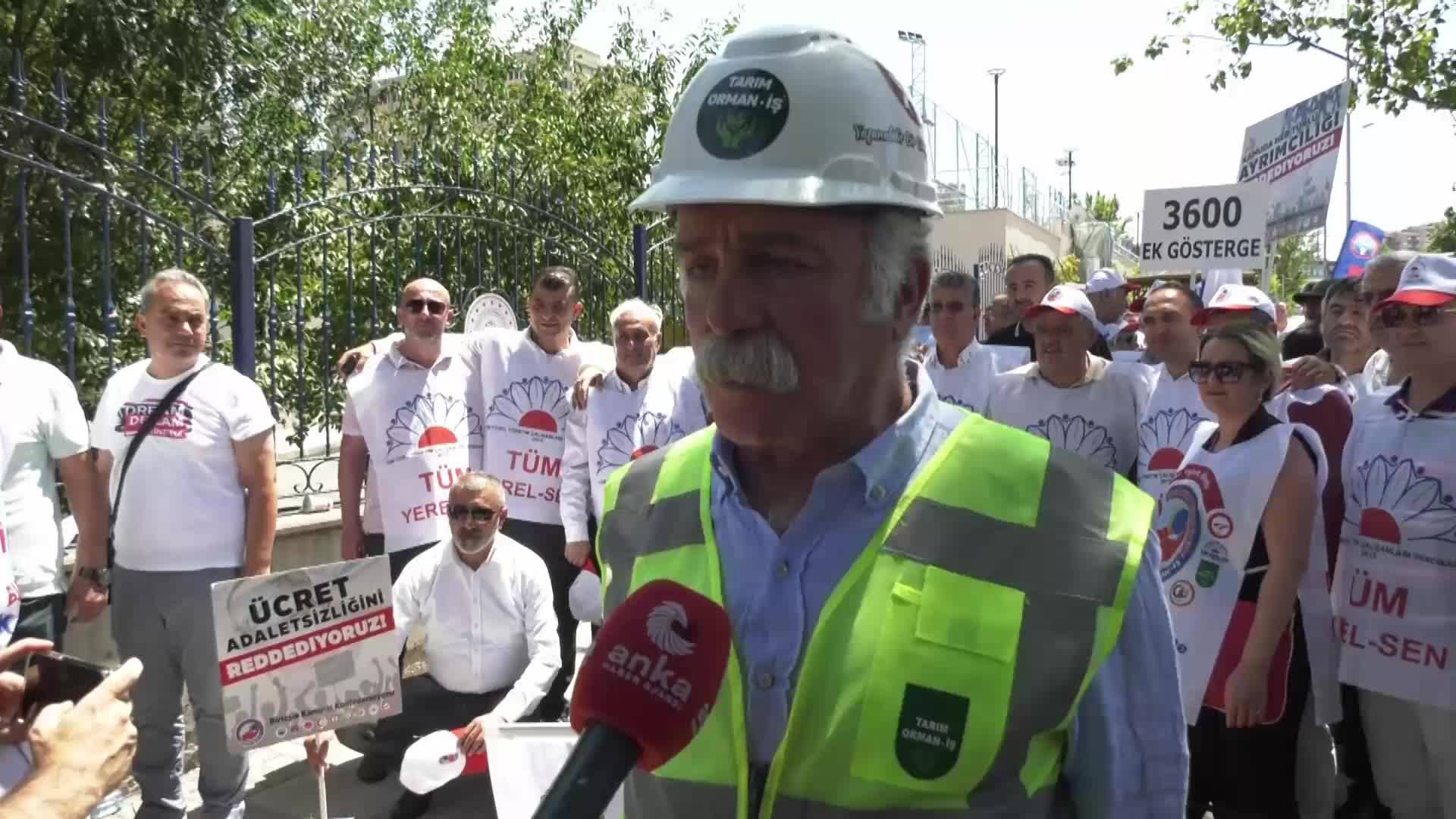 TARIM ORMAN-İŞ GENEL BAŞKANI DURMUŞ: “BELKİ DE ÖNÜMÜZDEKİ DÖNEMDE, KAMU ÇALIŞANLARININ ÜCRETİNİ ASGARİ ÜCRET TESPİT KOMİSYONU BELİRLEYECEK”