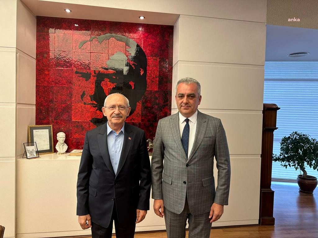 KONYAALTI BELEDİYE BAŞKANI ESEN, KEMAL KILIÇDAROĞLU’NU ZİYARET ETTİ