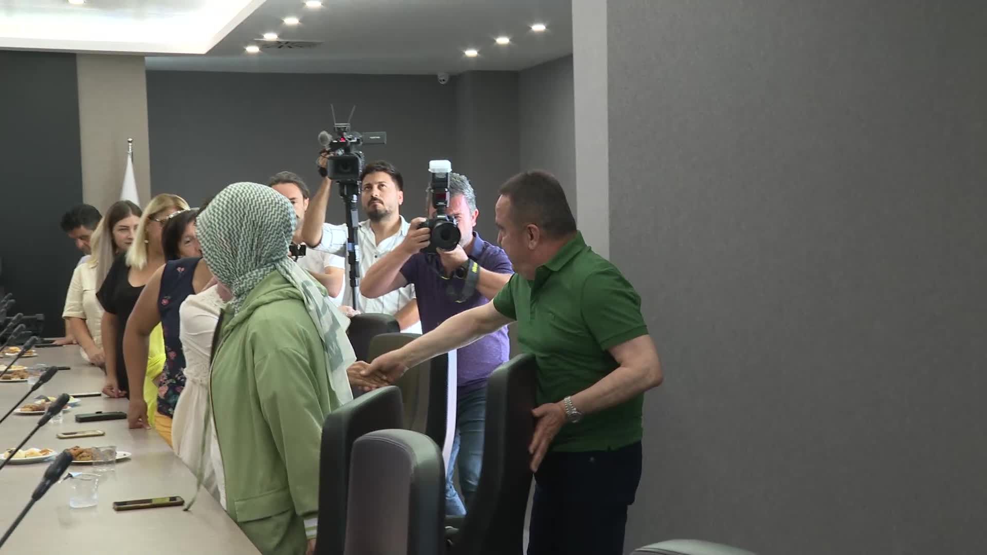ANTALYA BÜYÜKŞEHİR BELEDİYESİ, ELMALI’DA YUMURTA ÜRETİM ÇİFTLİĞİ KURACAK