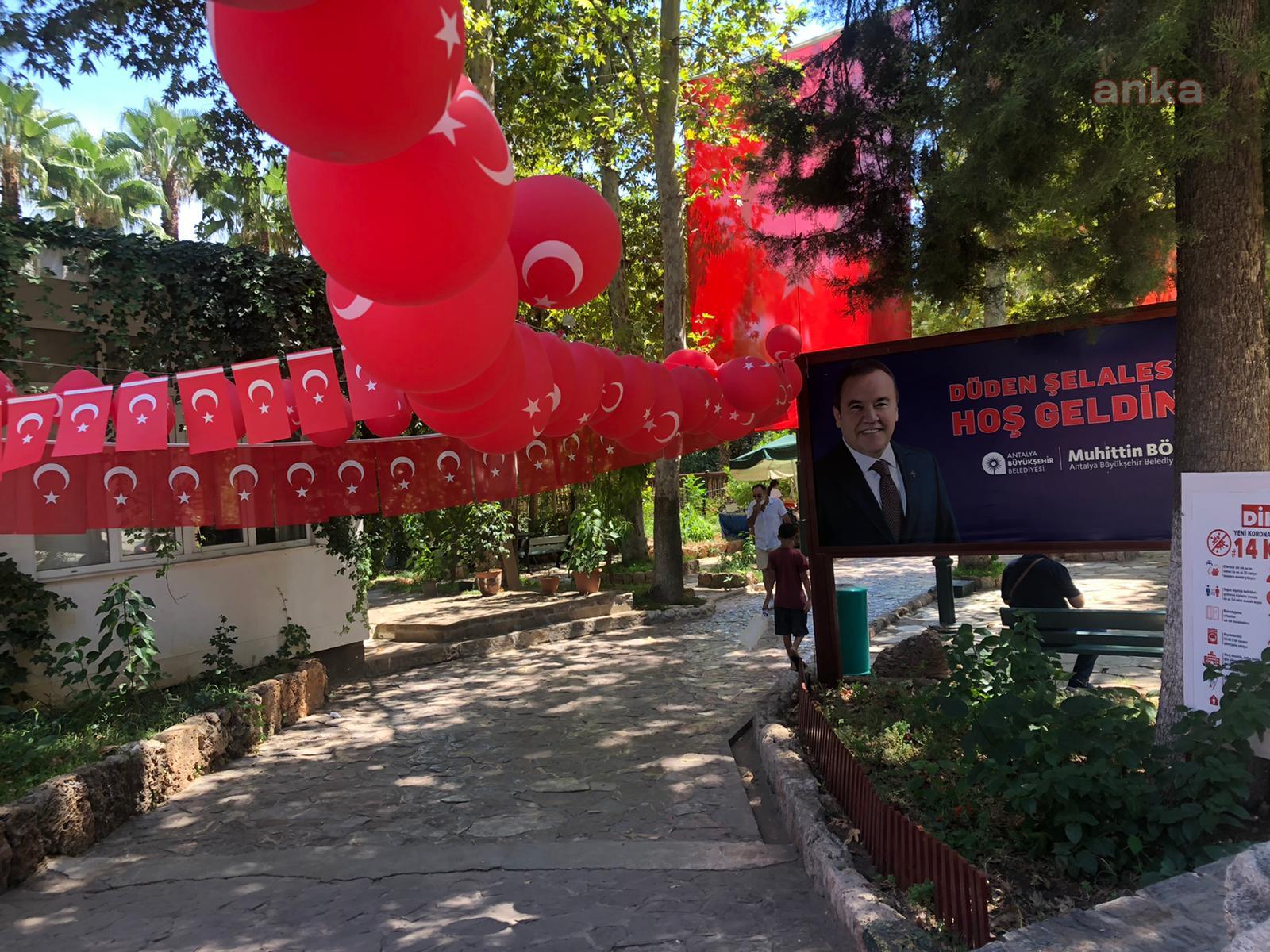 30 AĞUSTOS COŞKUSU DÜDEN ŞELALESİ’NE TAŞINDI