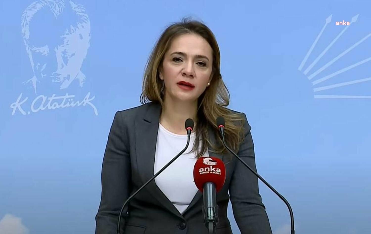 CHP’Lİ İLGEZDİ: “SADECE 2022 YILINDA 137 BİN 717 SİTEYE ERİŞİM ENGELİ GETİRİLDİ. BİLİŞİM DEVRİNDE ORTA ÇAĞI YAŞAMAK ZORUNDA BIRAKILIYORUZ”