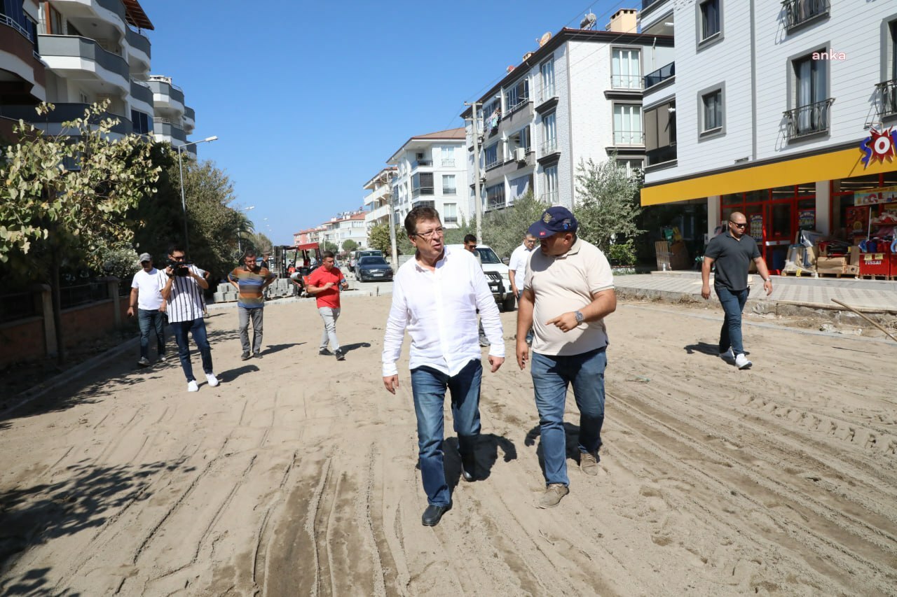 EDREMİT BELEDİYE BAŞKANI ARSLAN, ALTINKUM MAHALLESİ’NDE ÇALIŞMALARI DENETLEDİ