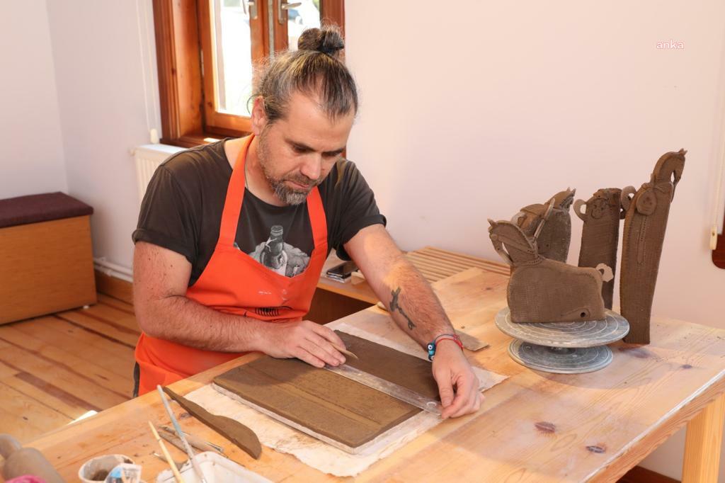 ODUNPAZARI ŞEHRİN ATEŞİ SERAMİK GALERİSİ ASMAZ VE ÖNAL'I AĞIRLIYOR
