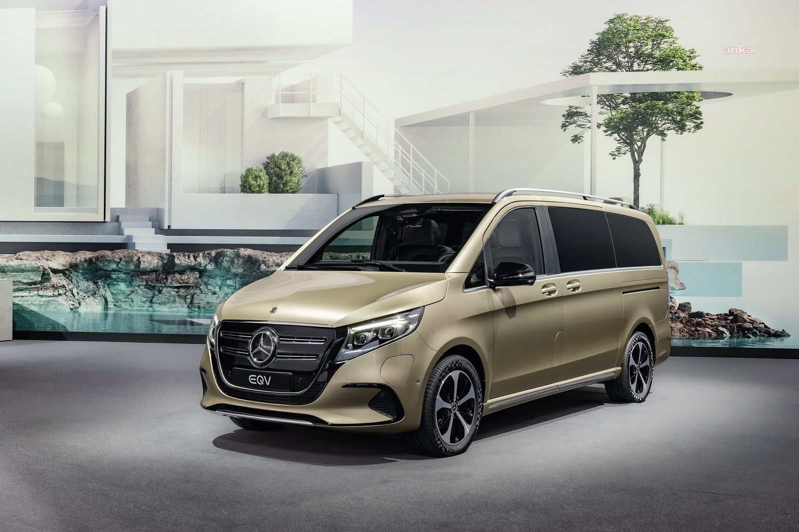MERCEDES-BENZ’DEN YENİ PREMIUM HAFİF TİCARİ ARAÇLAR: VITO, EVITO, EQV VE V-SERISI