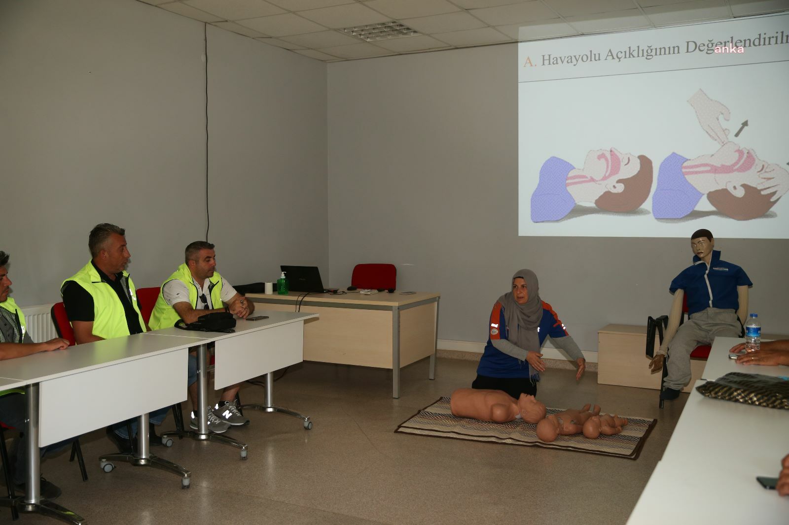 KONAK ARAMA KURTARMA MERKEZİ'NDE İLK GRUP EĞİTİMİNİ TAMAMLADI