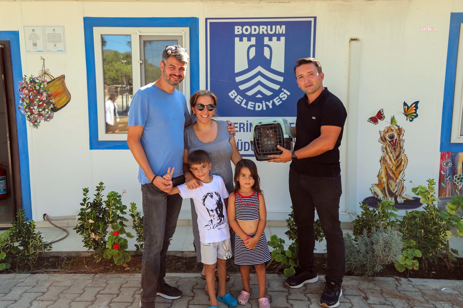 BODRUM’DA BULUNAN MAYMUN TORBALI GEÇİCİ HAYVAN BAKIMEVİ’NE TESLİM EDİLDİ