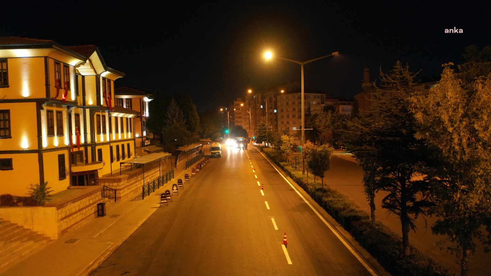 ESKİŞEHİR BÜYÜKŞEHİR’İN KAVŞAK DÜZENLEME ÇALIŞMASINDA SON ETAP ÇALIŞMASI BAŞLADI