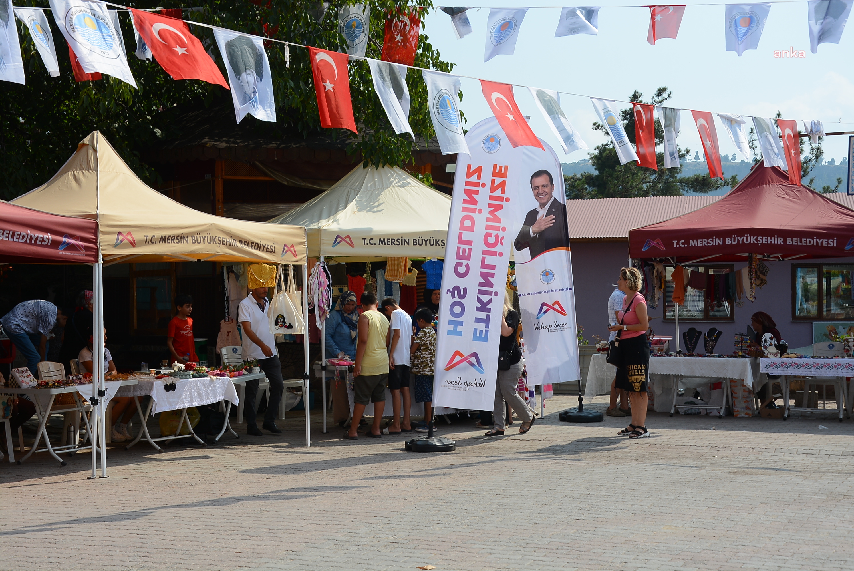 MERSİN BÜYÜKŞEHİR’İN ÜRETİCİ KADIN STANTLARI ÇAMLIYAYLA'DA KURULDU