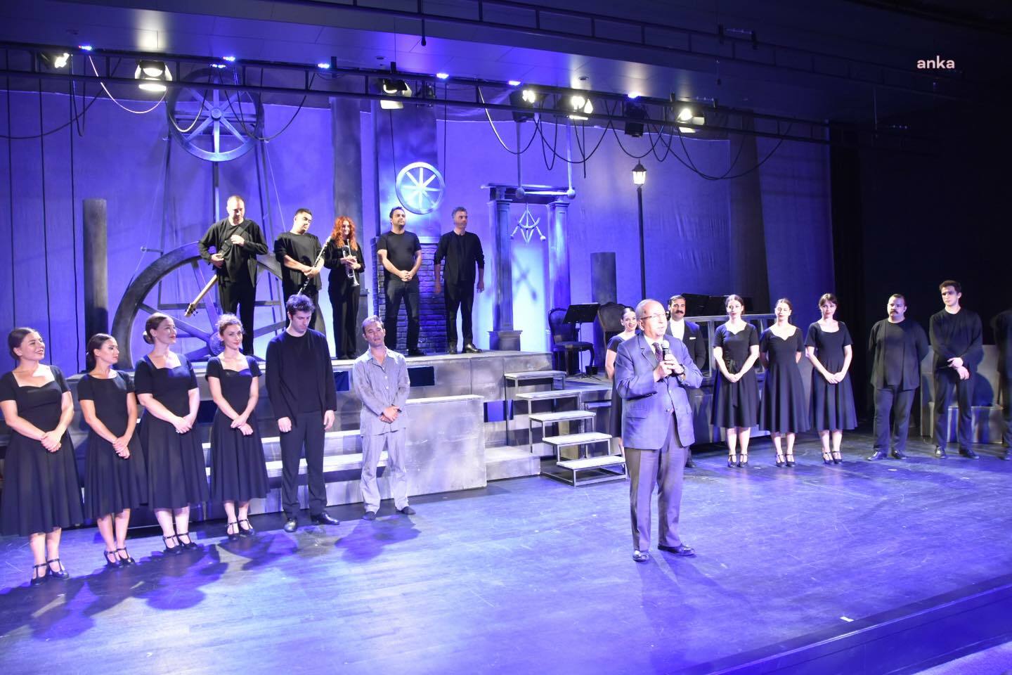 TEKİRDAĞ’DA ŞEHİR TİYATROSUNDAN BASINA ÖZEL GÖSTERİM