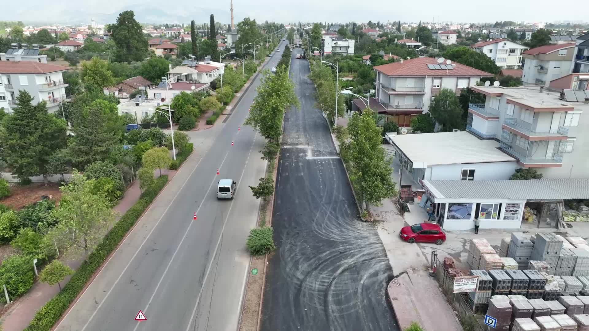 ANTALYA BÜYÜKŞEHİR’DEN DÖŞEMEALTI’NA 15 MİLYON TL’LİK SICAK ASFALT ÇALIŞMASI
